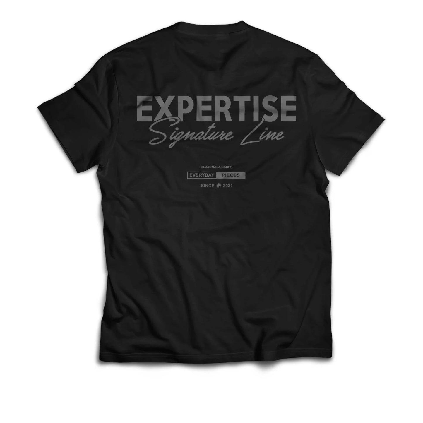 SIGNATURE LINE – REGULAR TEE